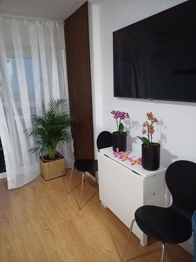Sweet Home Benalmadena, Estudio Con Vistas Al Mar Y Excelente Conexion Wifi, Para No Fumadores, Con Piscinas, Sea Views, With Swimming Pools, Completely Renovated, Ideal For Older People, Bright With Morning Sun, No Smoking Extérieur photo